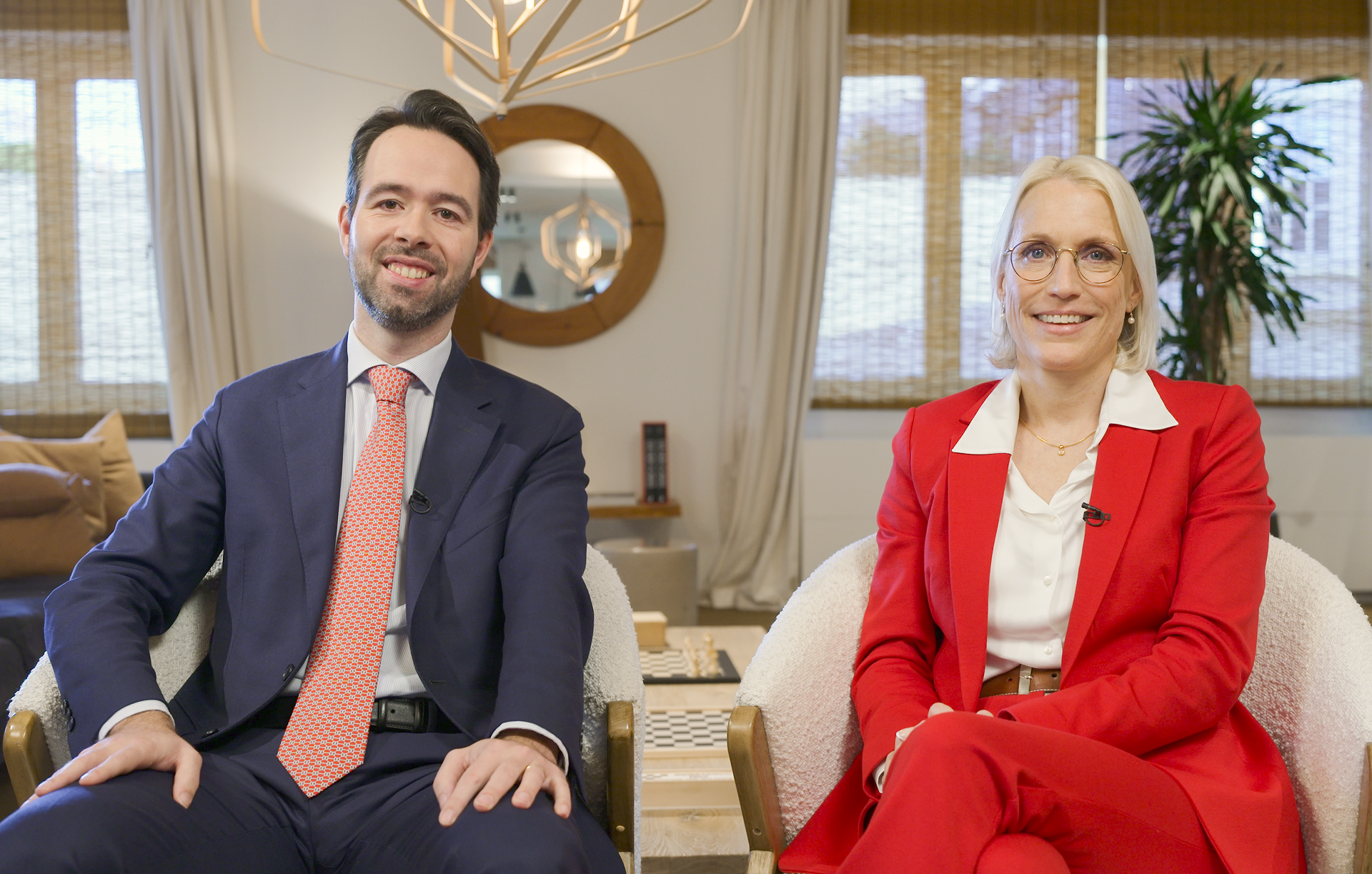 A016C001_190101UI.MXF.01_18_51_02.Still001